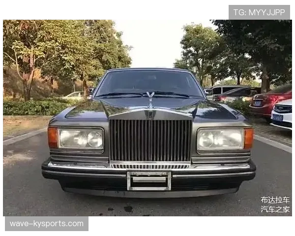 邢傲伟又在朋友圈晒豪车,这日常跟咱们差十条街啊 邢傲伟又在朋友圈晒豪车,这日常跟咱们差十条街啊