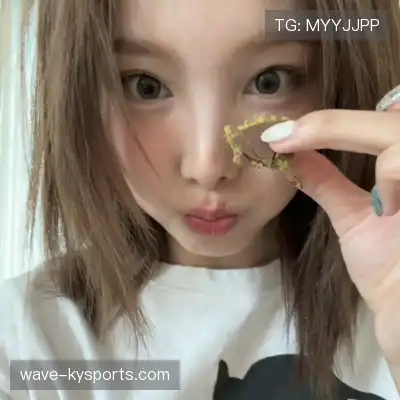 孔铃媚